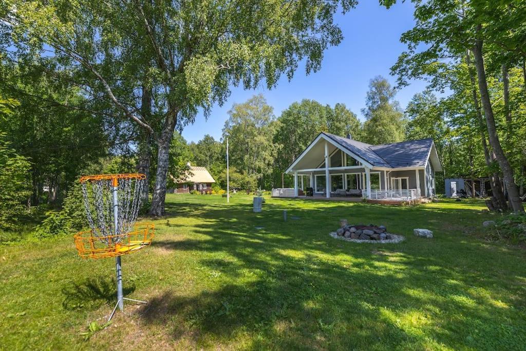 Modern Villa With Sauna & Hot Tub Hiiumaa Exterior photo